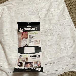 Sholdit Convertible Saraong or Tote Bag with Zippered Pocket Breezy White Eyelet